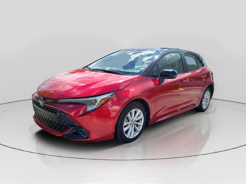 Used 2024 Toyota Corolla SE w/ SE Package FWD image 3