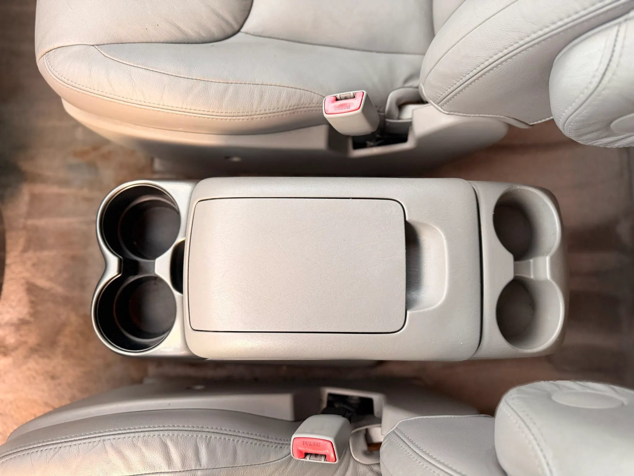 Used 2006 Toyota Sienna XLE w/ XLE Pkg 6 FWD image 12