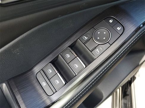 New 2025 Nissan Rogue SL w/ Tech Package image 13