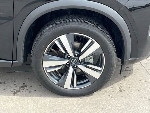 Used 2023 Nissan Rogue SL AWD/4WD image 7