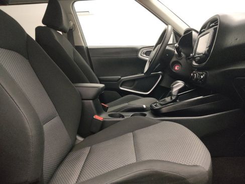 Used 2023 Kia Soul LX w/ Option Group 015 FWD image 21