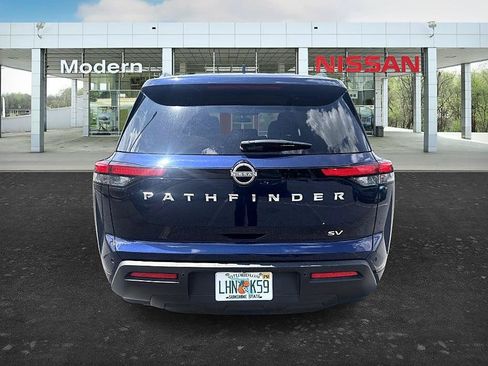 Certified 2024 Nissan Pathfinder SV FWD image 4