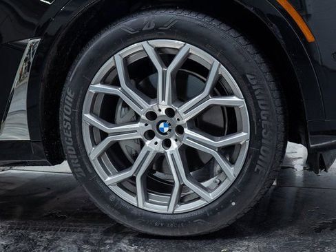 Certified 2024 BMW X7 xDrive40i image 27