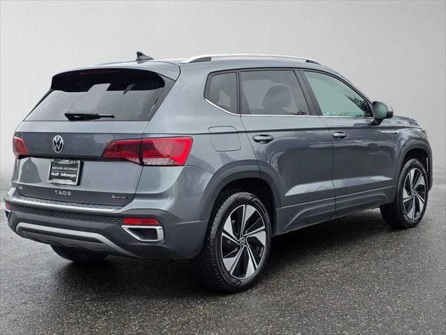 Used 2024 Volkswagen Taos SE AWD/4WD image 3