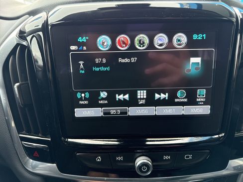 Used 2018 Chevrolet Traverse Premier image 25