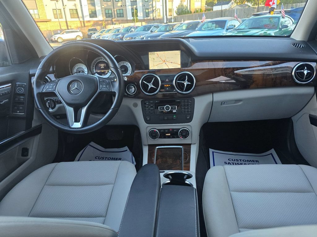 Used 2013 Mercedes-Benz GLK 350 4MATIC image 17