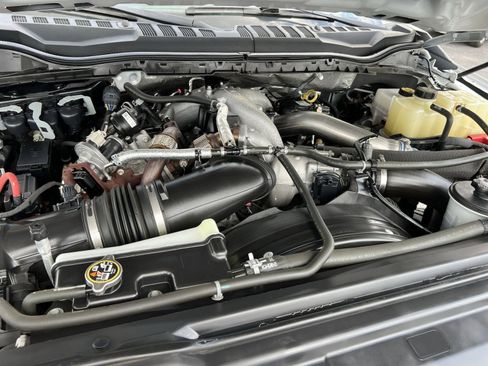 Used 2020 Ford F550 2WD Regular Cab Super Duty image 22