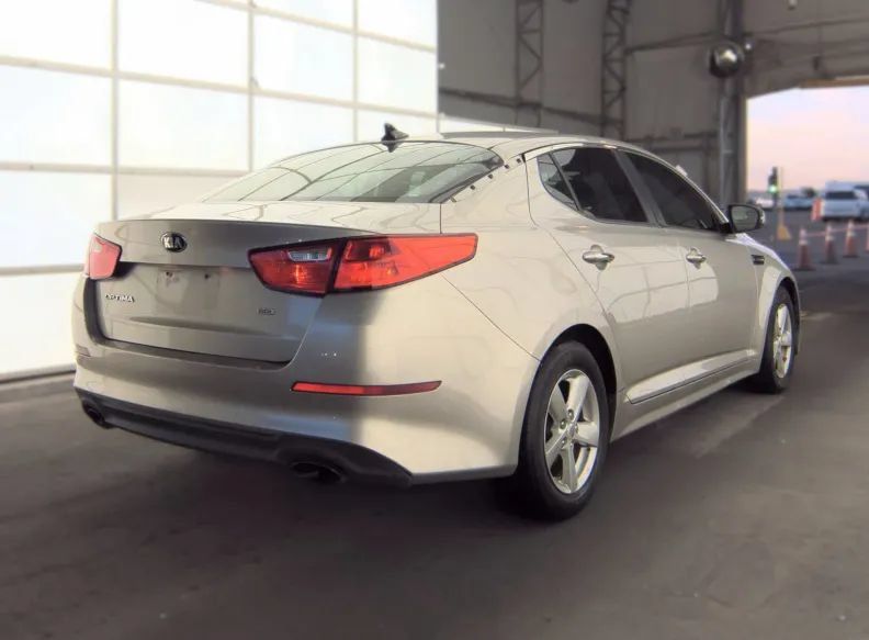 Used 2015 Kia Optima LX w/ Paint Protection Film Package FWD image 2