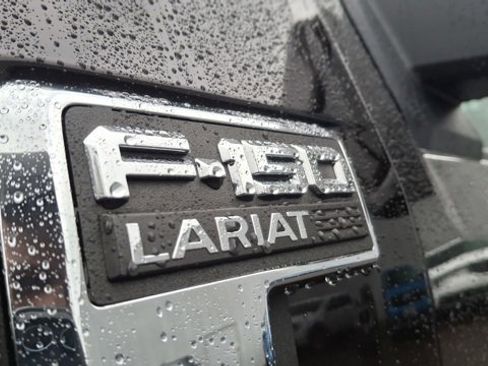 Used 2021 Ford F150 Lariat image 12