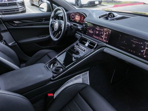 New 2026 Porsche Panamera RWD image 39