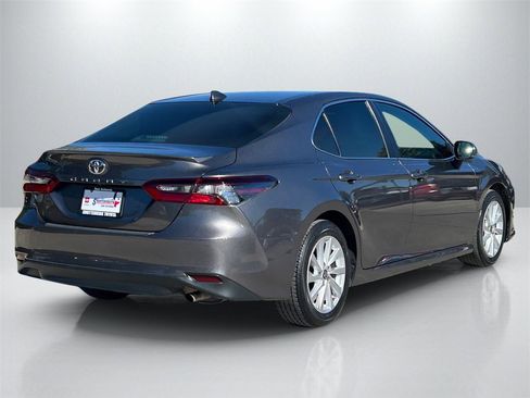 Used 2023 Toyota Camry LE image 5