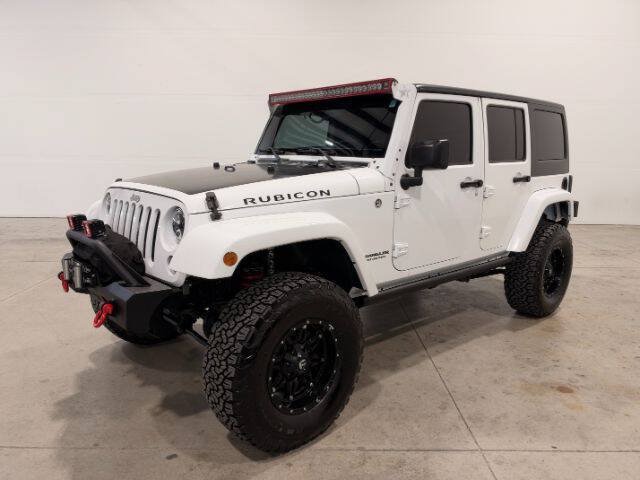 Used 2015 Jeep Wrangler Unlimited Rubicon w/ Connectivity Group AWD/4WD image 1