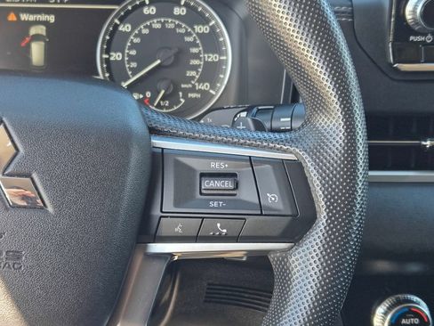 Used 2024 Mitsubishi Outlander ES AWD/4WD image 36