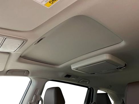 New 2026 Honda Odyssey Touring image 26