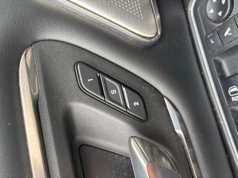 Used 2020 RAM 1500 Limited image 14