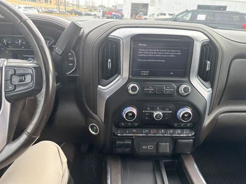 Used 2021 GMC Sierra 2500 SLT w/ SLT Premium Package image 17