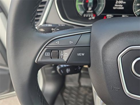 Used 2025 Audi Q5 e Premium image 23