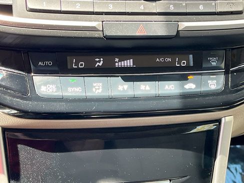 Used 2017 Honda Accord LX image 15