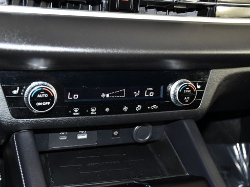 Used 2022 Mitsubishi Outlander SE FWD image 28