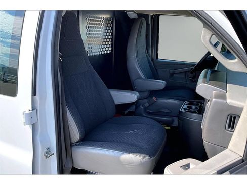 Used 2025 GMC Savana 2500 w/ Driver Convenience Package RWD image 26