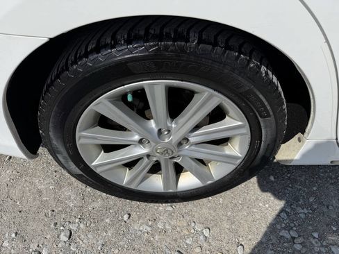 Used 2012 Toyota Camry XLE image 29