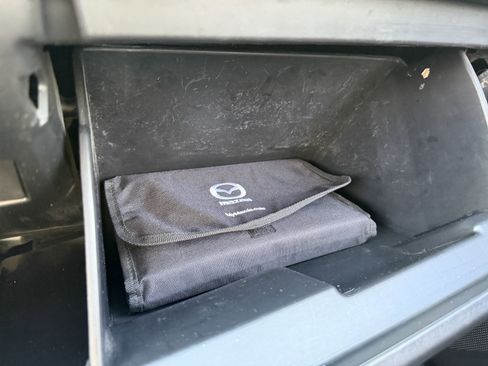 Used 2015 MAZDA MAZDA3 i Sport image 37