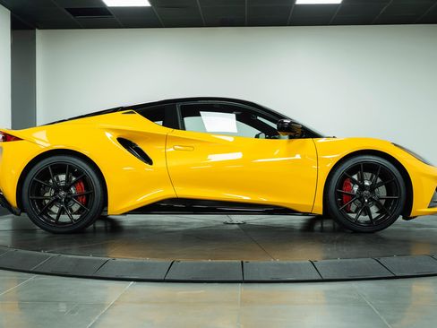 New 2026 Lotus Emira SE RWD image 5