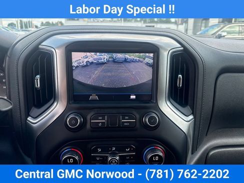 Used 2021 Chevrolet Silverado 1500 LT AWD/4WD image 17