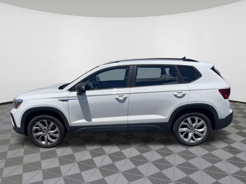 Used 2023 Volkswagen Taos S w/ Driver Assistance Package AWD/4WD image 4