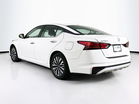 Used 2025 Nissan Altima 2.5 SV image 5