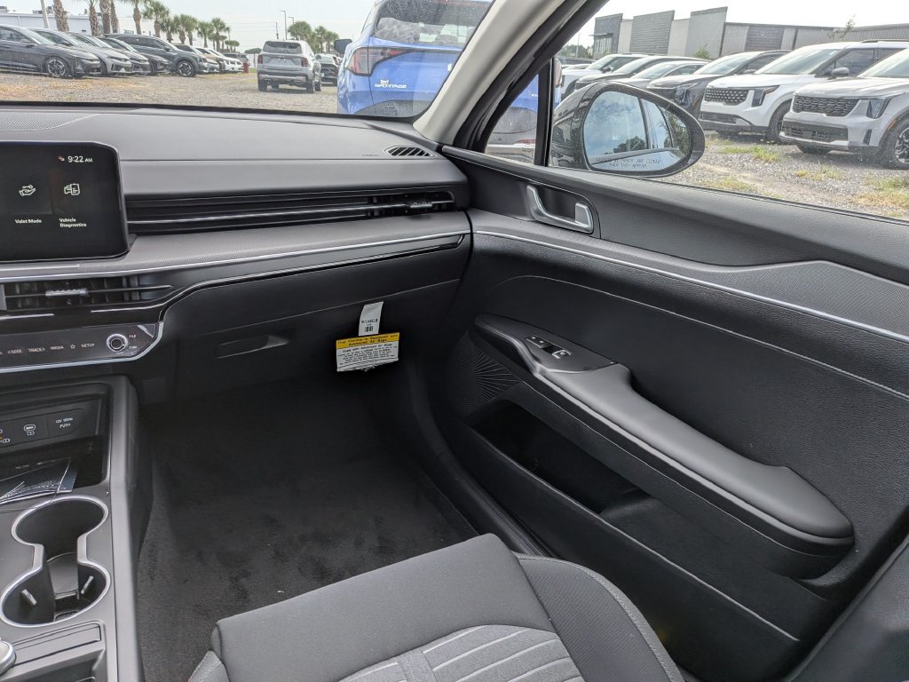 New 2026 Kia K5 LXS FWD image 15