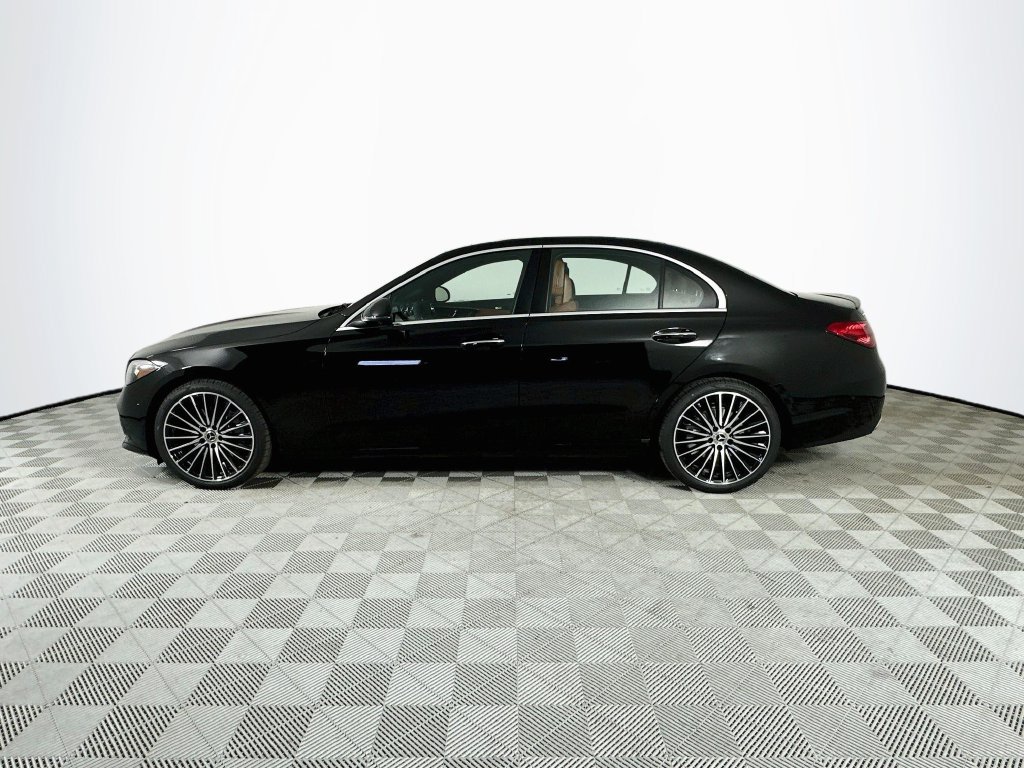 Used 2026 Mercedes-Benz C 300 Sedan image 4