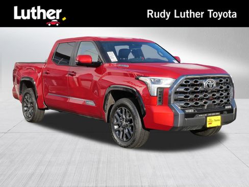 Used 2025 Toyota Tundra Platinum image 1