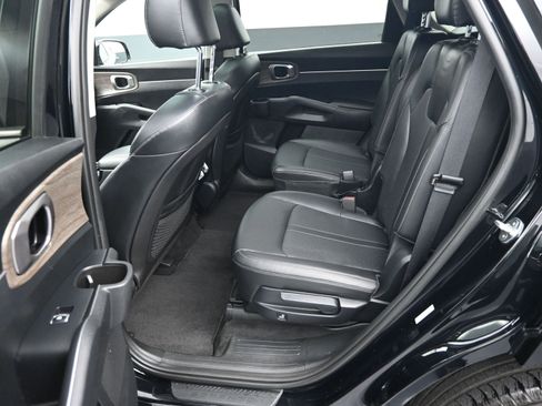 Used 2021 Kia Sorento EX w/ Panoramic Sunroof Package image 28