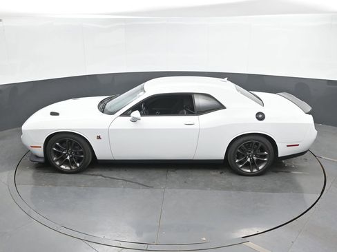 Used 2021 Dodge Challenger R/T Scat Pack RWD image 37