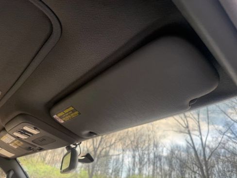 Used 2002 Toyota Land Cruiser image 64