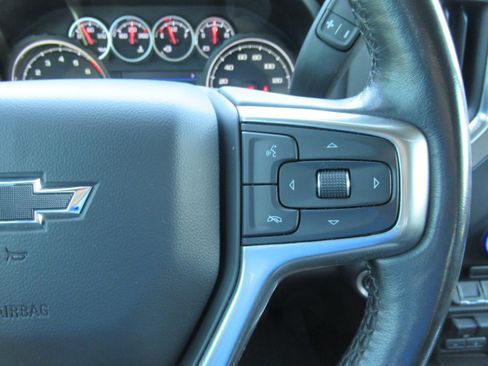 Used 2022 Chevrolet Silverado 1500 LT Trail Boss w/ LT Trail Boss Premium Package AWD/4WD image 24