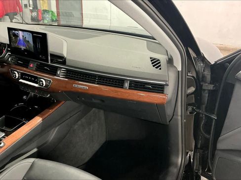 Used 2023 Audi A4 2.0T Premium w/ Convenience Package image 18