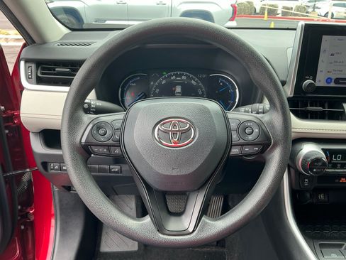 Used 2024 Toyota RAV4 XLE w/ Convenience Package AWD/4WD image 9