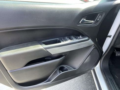 Used 2021 Chevrolet Colorado LT w/ Safety Package image 14