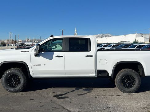 New 2026 Chevrolet Silverado 2500 ZR2 w/ LPO, Dark Essentials Package image 9