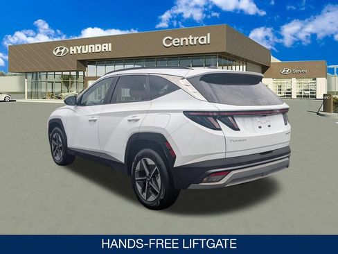 Certified 2025 Hyundai Tucson SEL AWD/4WD image 6