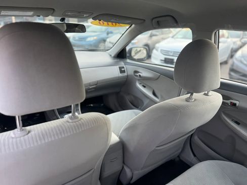 Used 2010 Toyota Corolla LE image 14