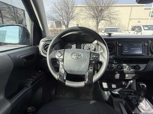 Used 2018 Toyota Tacoma SR w/ SR Convenience Package image 24