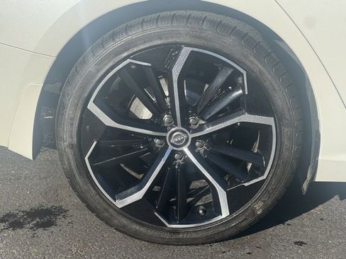 Used 2023 Nissan Altima 2.5 SR w/ SR Premium Package image 47