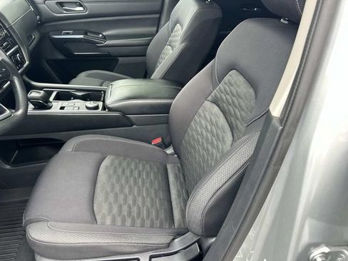 Used 2022 Nissan Pathfinder S AWD/4WD image 15