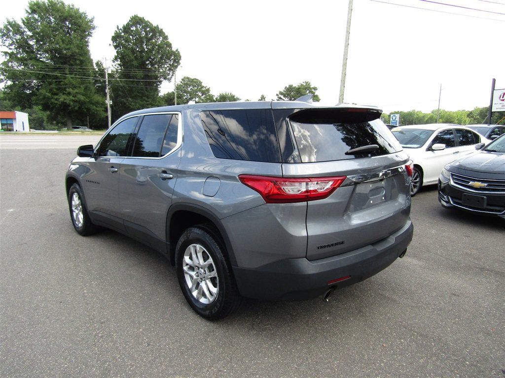 Used 2020 Chevrolet Traverse LS w/ LPO, Blackout Package FWD image 5