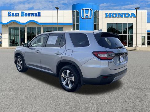 Used 2025 Honda Pilot EX-L image 6