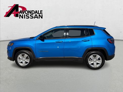 Used 2022 Jeep Compass Latitude image 2