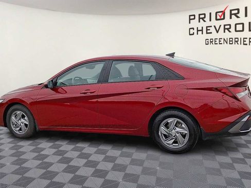 Used 2024 Hyundai Elantra SE image 6